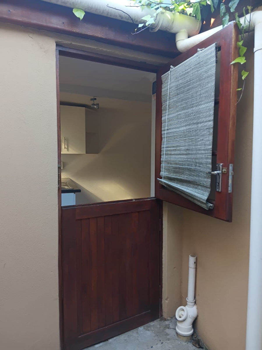 To Let 2 Bedroom Property for Rent in Diep River Western Cape